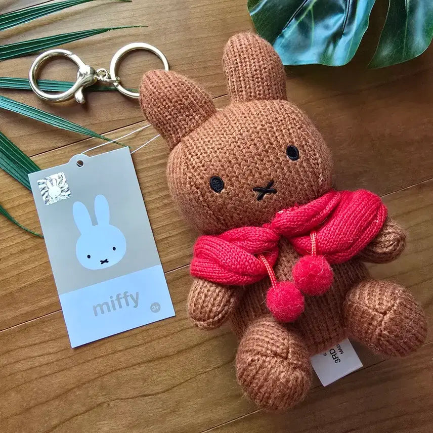 [BUNJANG] Brown Miffy Knit Cape Doll Keychain Holder / (새상품) 브라운 미피 니트 망토 인형 키링 키홀더