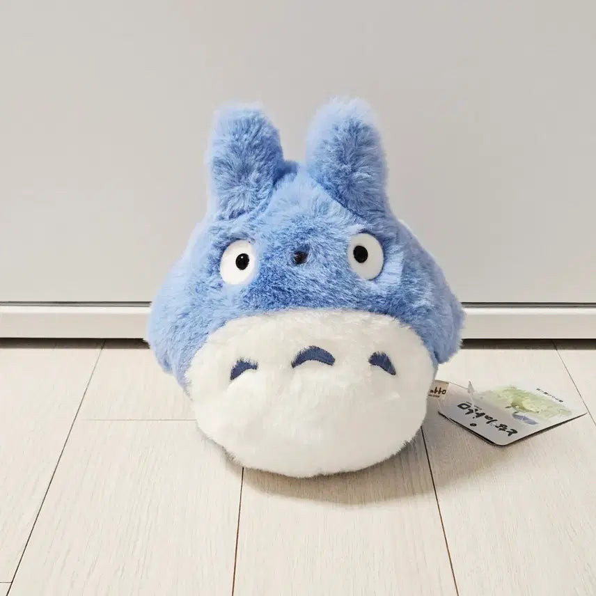 [BUNJANG] Studio Ghibli My Neighbor Totoro Nakayoshi Medium Totoro Plush / 지브리 이웃집 토토로 나카요시 중토토로 인형