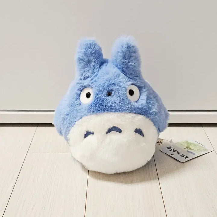[BUNJANG] Studio Ghibli My Neighbor Totoro Nakayoshi Medium Totoro Plush / 지브리 이웃집 토토로 나카요시 중토토로 인형