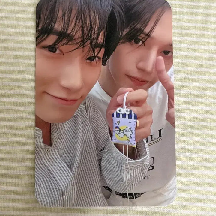 [BUNJANG] ATEEZ Fanmeeting Unit Umbrella Photocard / 에이티즈 팬미팅 유닛 우산 포카 양도