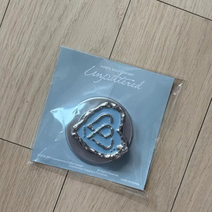 [BUNJANG] DAY6 Wonpil Unfiltered GripTok (Sealed) + Sealed Album / 원필 그립톡 unpiltered + 미개봉 앨범 증정