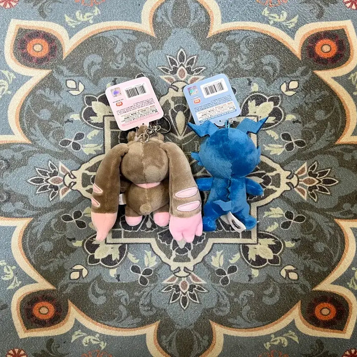 [BUNJANG] Digimon Lopmon &amp; V-mon 8cm Plush Keychain Set / 1+1디지몬_로프몬,브이몬 8cm 인형 키링 세트 새상품