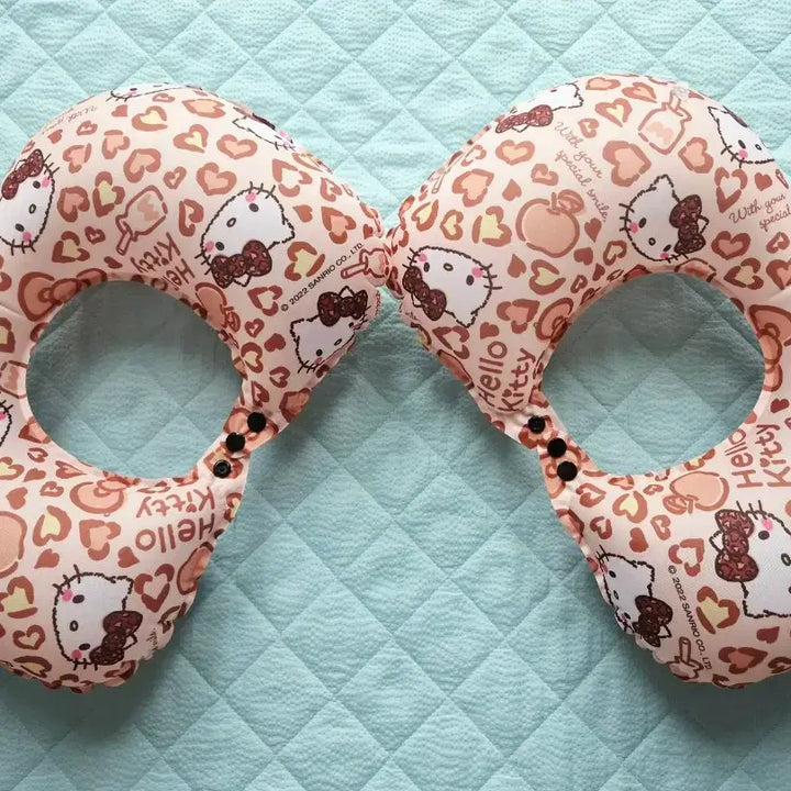 [BUNJANG] Hello Kitty Leopard Pattern Inflatable Neck Pillow / 헬로키티 에어 목베개 레오파드 패턴 새상품