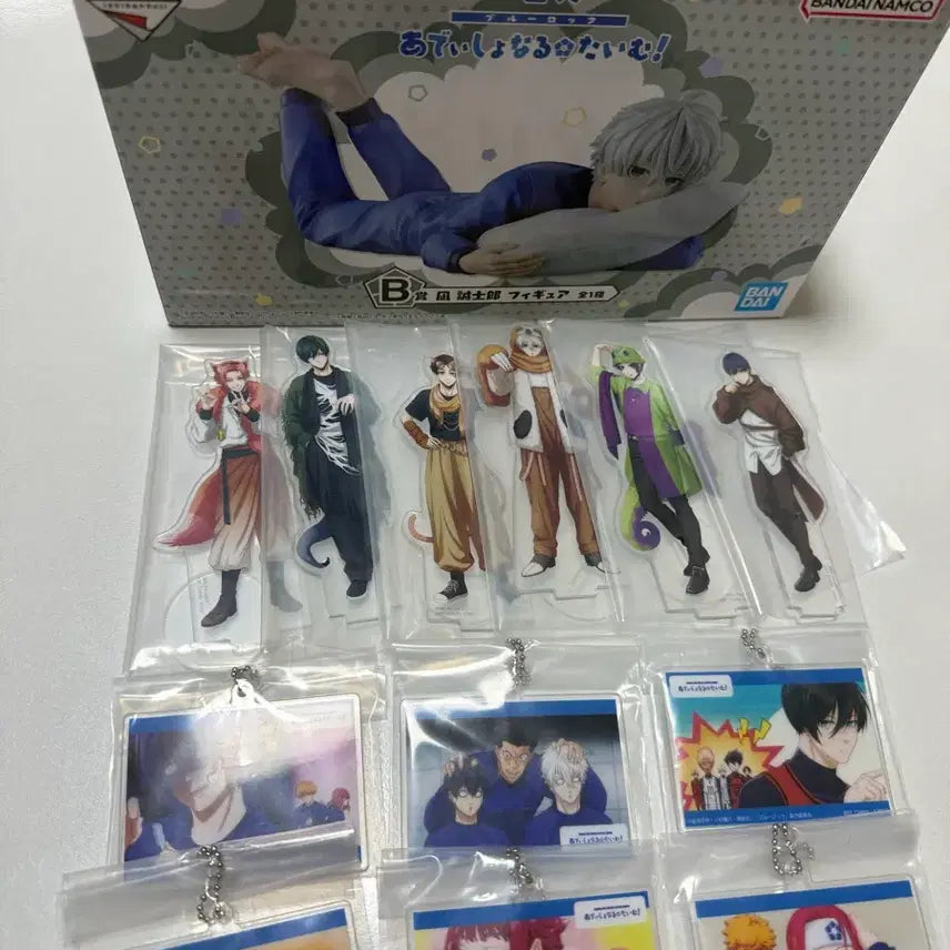 [BUNJANG] Blue Lock Ichiban Kuji Acrylic Stand &amp; Keyring Set (12 Types, Sealed) / [미개봉] 아크릴 스탠드&amp;키링 12종 블루록 제일복권