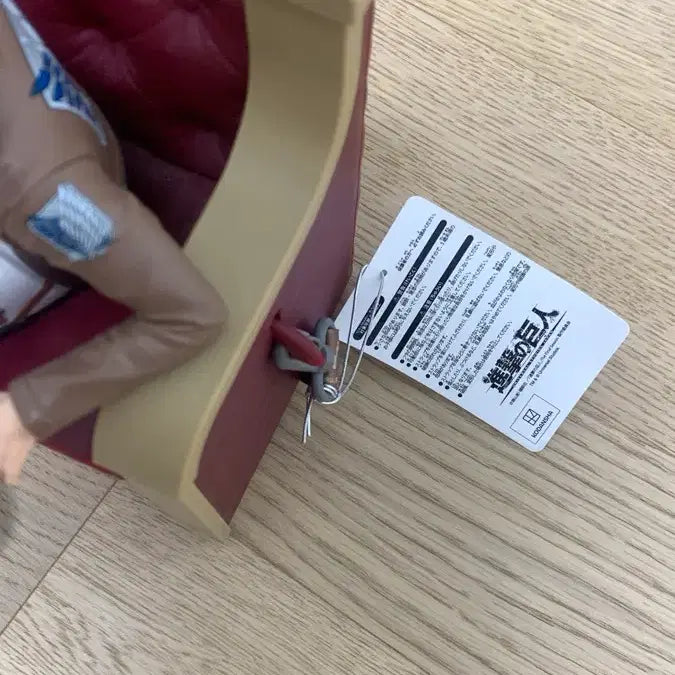 [BUNJANG] Attack on Titan Levi Figure Popcorn Bucket Universal Studios Japan Limited Edition / 진격의거인 리바이 피규어 팝콘통 유니버설스튜디오 제팬 한정판
