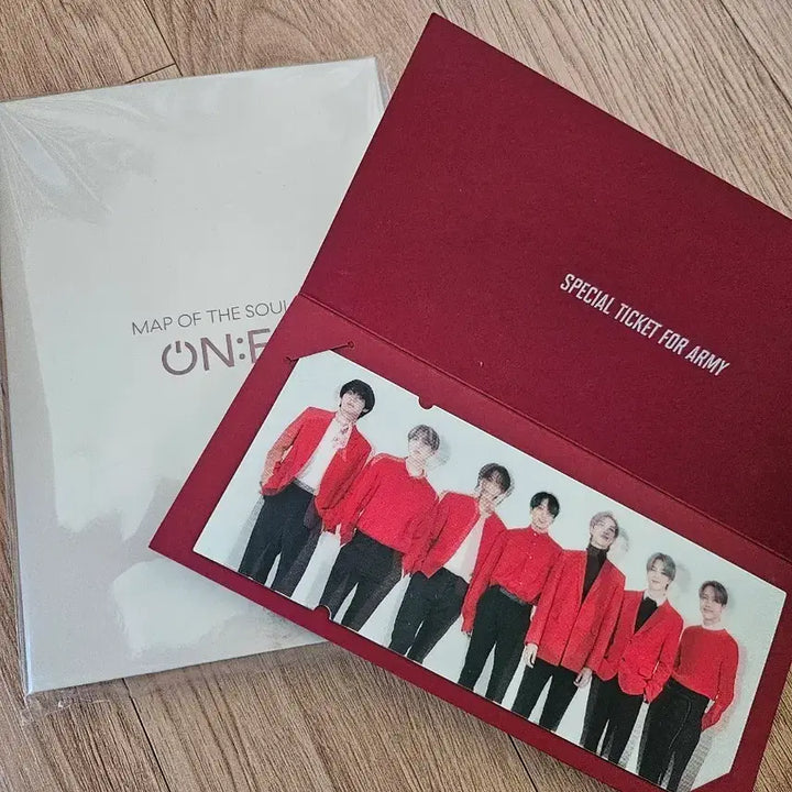 [BUNJANG] BTS Map of the Soul ON:E Lenticular Ticket &amp; Postcard / 방탄소년단 bts 맵솔콘 포스트카드 &amp; 렌티큘러 티켓