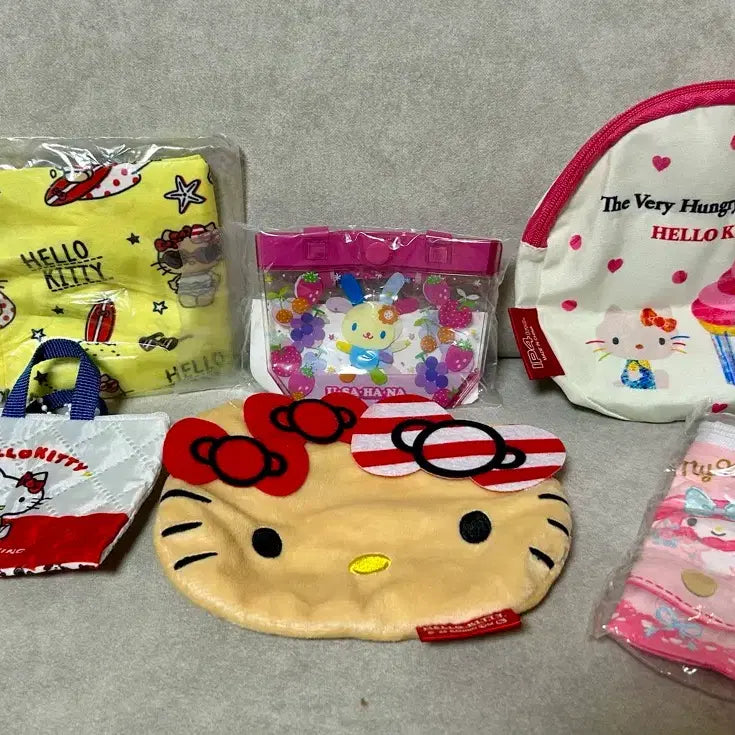 [BUNJANG] Sanrio Pouch, Coin Purse, Handkerchief, Gacha Bundle Set / 일괄 산리오 파우치 동전지갑 손수건 가챠 헬로키티 마이멜로디 우사하나