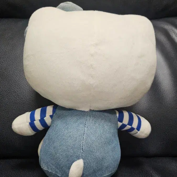 [BUNJANG] Hello Kitty Denim Overalls Doll / 헬로키티 데님 멜빵 인형