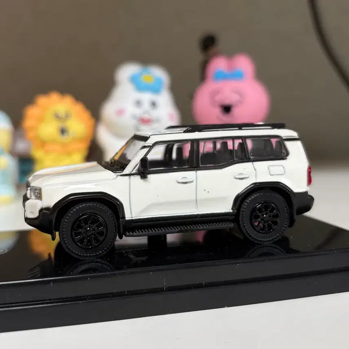 [BUNJANG] Para64 2024 Toyota Land Cruiser 250 Prado Icecap Diecast Model / 파라64 2024 도요타 랜드크루저 250 프라도 아이스캡 다이캐스트