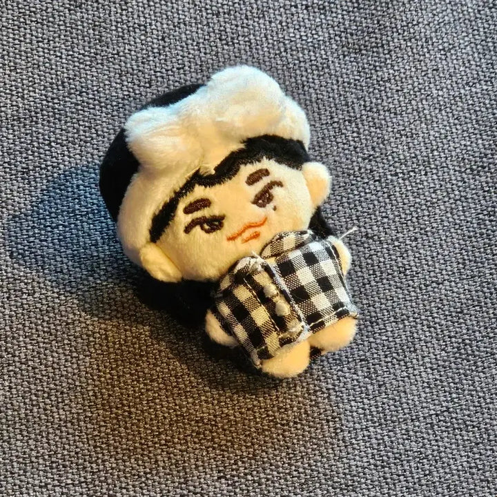 [BUNJANG] Stray Kids Hyunjin 5cm Doll &