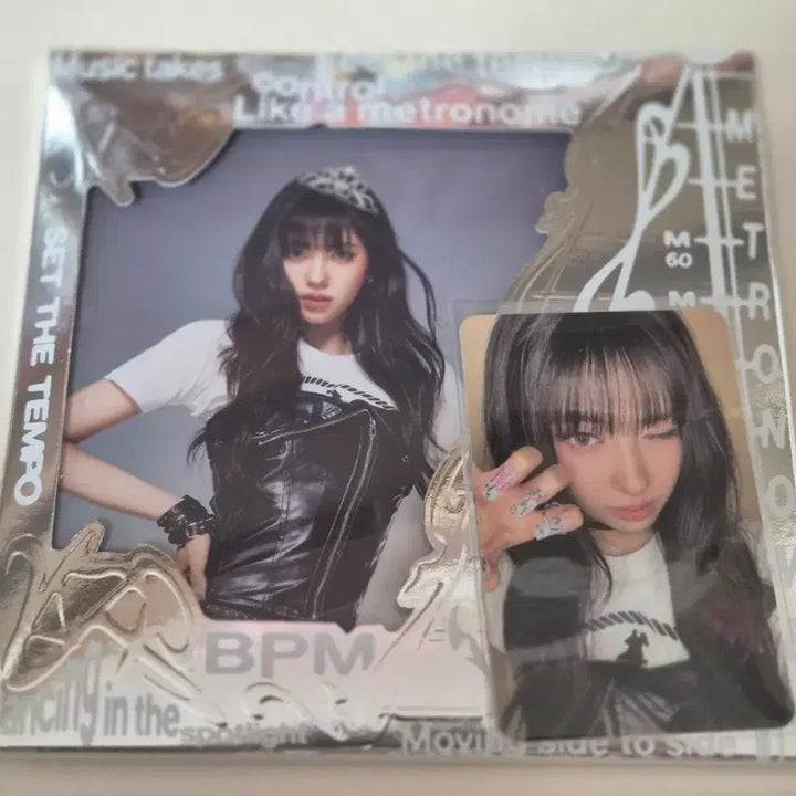 [BUNJANG] IZ*ONE SET THE TEMPO Photocard Version Unsealed Album / izna SET THE TEMPO POSTCARD ver. 개봉앨범