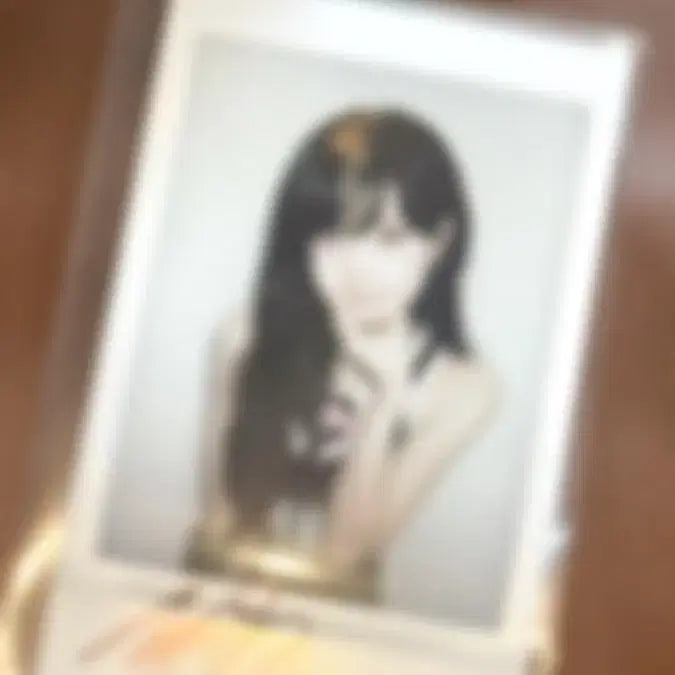 [BUNJANG] tripleS Kim Na-kyung Everline Lucky Draw Signed Polaroid / 트리플에스 김나경 에버라인 럭키드로우 싸인폴라로이드