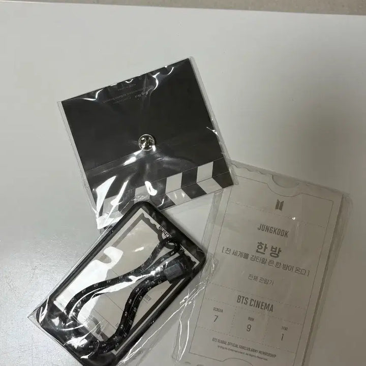 [BUNJANG] BTS Cinema Official Goods Set / 방탄소년단 BTS 시네마 굿즈 세트