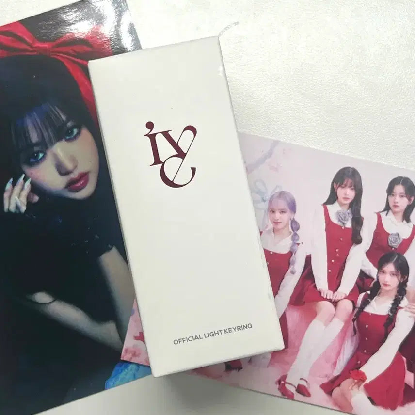 [BUNJANG] IVE Official Light Stick Keyring / 아이브 공식 라이트 키링