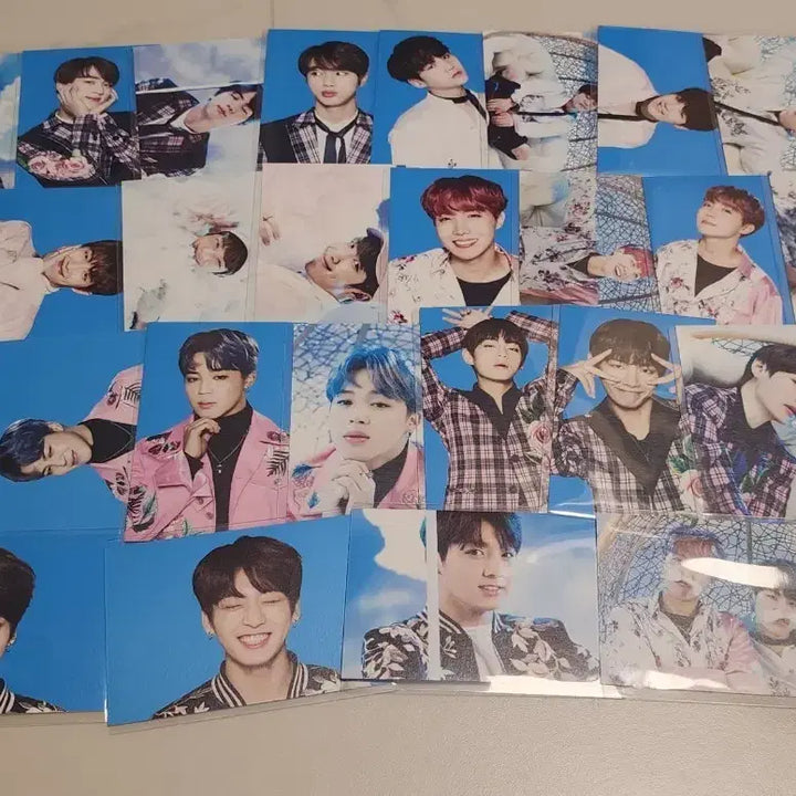[BUNJANG] BTS Wings Tour Mini Photocard Set (28 Cards) / (일괄) BTS 방탄 윙즈 투어 윙콘 미니포카 28장 세트 처분 양도