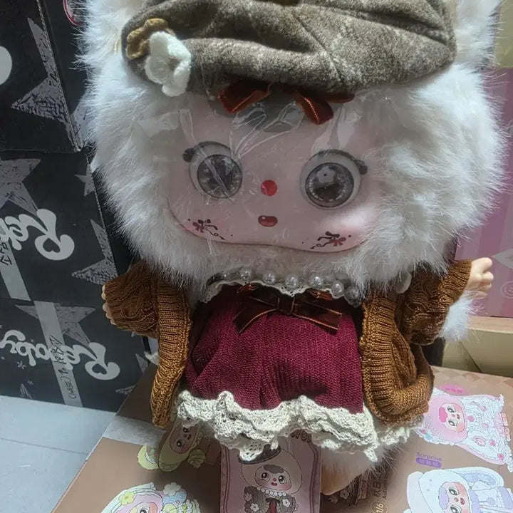 [BUNJANG] Dubao 400 Doll with Outfit / 두바오 400인형