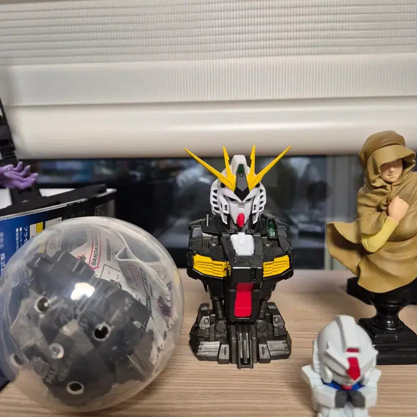 [BUNJANG] Gundam Amuro Ray Figures Set (4 Types) / 건담 아무로 레이 관련 피규어 4종