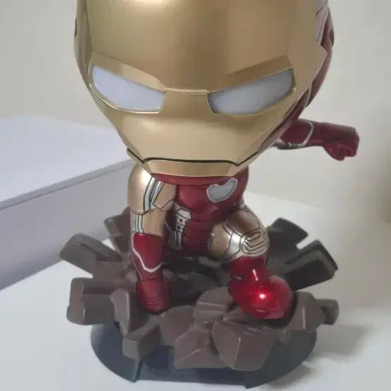 [BUNJANG] Hot Toys Cosbaby Iron Man Spider-Man Figure / 핫토이 코스베이비 아이언맨 스파이더맨 피규어