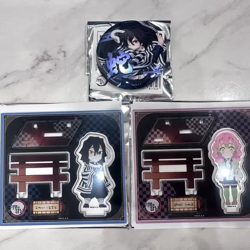 [BUNJANG] Demon Slayer Pop-Up Acrylic Stand Set + Can Badge (Obanai, Mitsuri) / 귀멸의칼날 팝업 아크릴 스탠드 2종 + 캔뱃지 (오바나이,미츠리)