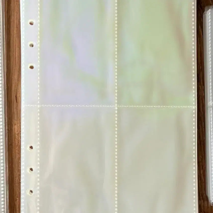 [BUNJANG] Hologram Double-Sided 6-Ring Binder Inserts - 30 Sheet Bundle / 양면) 30장 일괄 홀로그램 6공 바인더 속지 4 분할 4단 양도 판매 처분