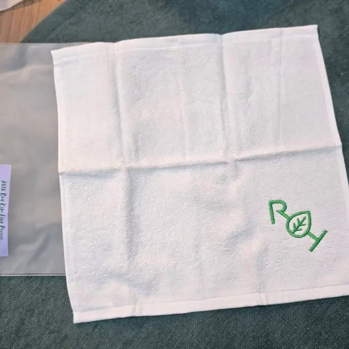 [BUNJANG] Roy Kim 2018 Fan Meeting Hand Towel / 로이킴 2018 팬미팅 핸드타올
