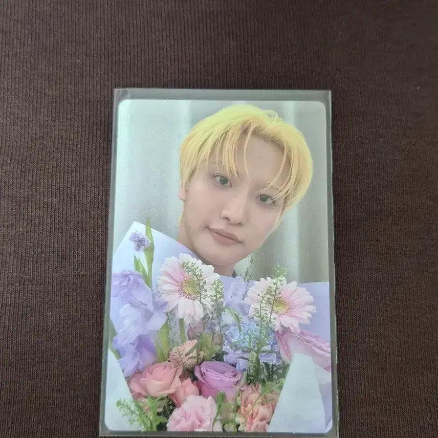 [BUNJANG] ATEEZ Seonghwa Golden Hour 5 TOKTOQ POB Photocard Flower Bouquet Version / 에이티즈 성화 골든아워5 TOKTOQ 특전 포토카드 꽃다발.ver