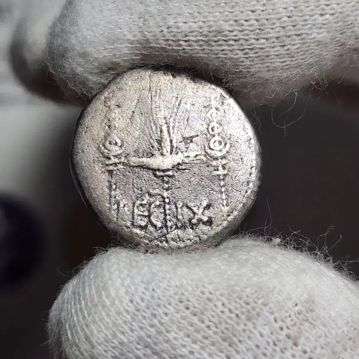 [BUNJANG] Ancient Roman Antonine Legionary Denarius Silver Coin - Legion IX / 한정판 명품 2100년 전 고대 로마 안토니우스 함선 데나리우스 은화 동전 주화 9군단