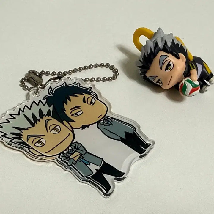 [BUNJANG] Haikyuu!! Bokuto Koutarou &amp; Akaashi Keiji Acrylic Keychain &amp; Clip Set / 보쿠아카 키링 &amp;보쿠토집게