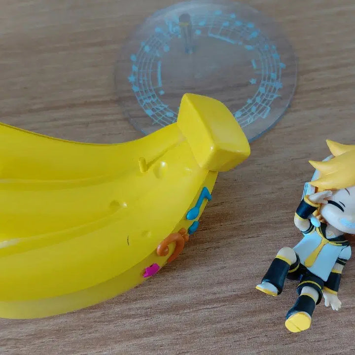 [BUNJANG] Vocaloid Kagamine Len Desk Figure / 보컬로이드 카가미네 렌 데스크 피규어
