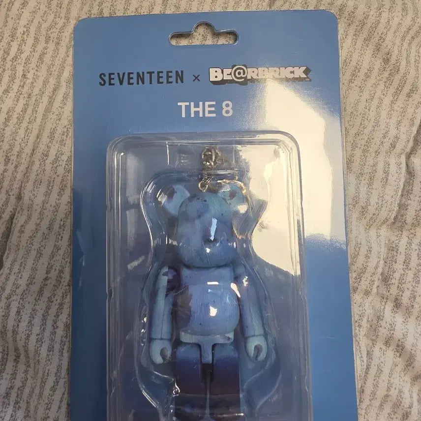 [BUNJANG] SEVENTEEN Bearbrick THE8 Keyring Sealed / 세븐틴 베어브릭 디에잇 키링 미개봉 판매합니다