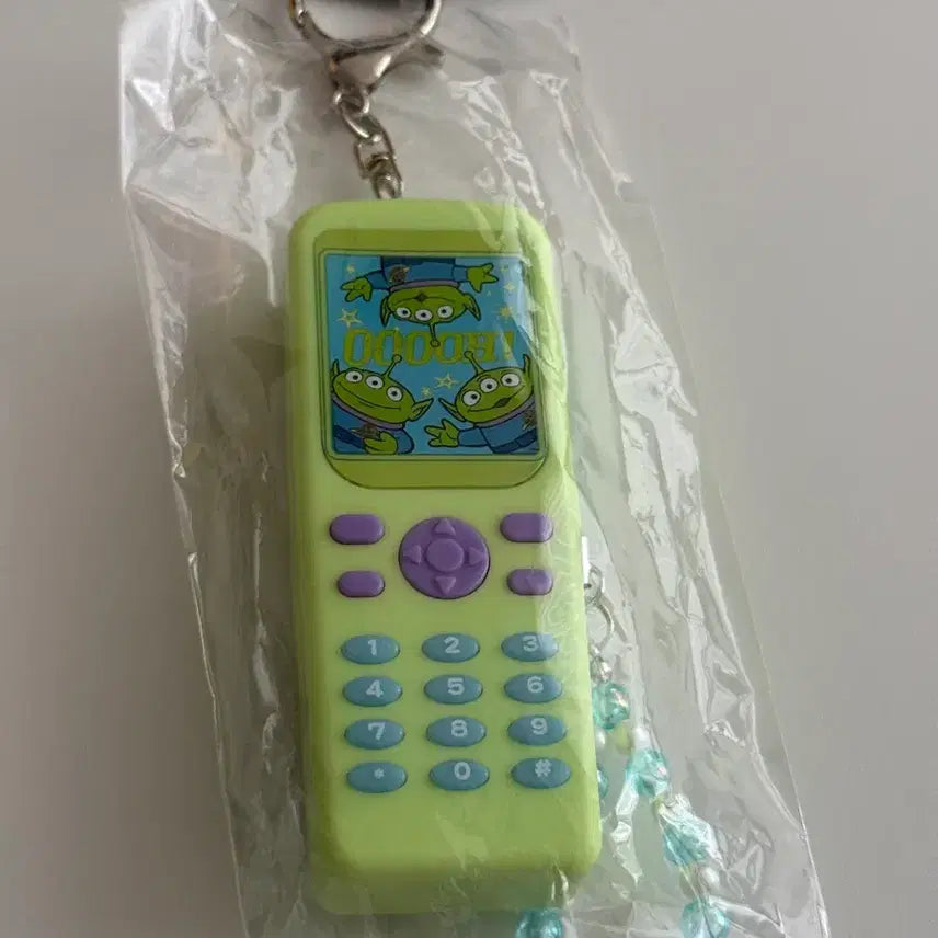 [BUNJANG] Tokyo Disneyland Alien Strap / 도쿄 디즈니랜드 알린 스트랩