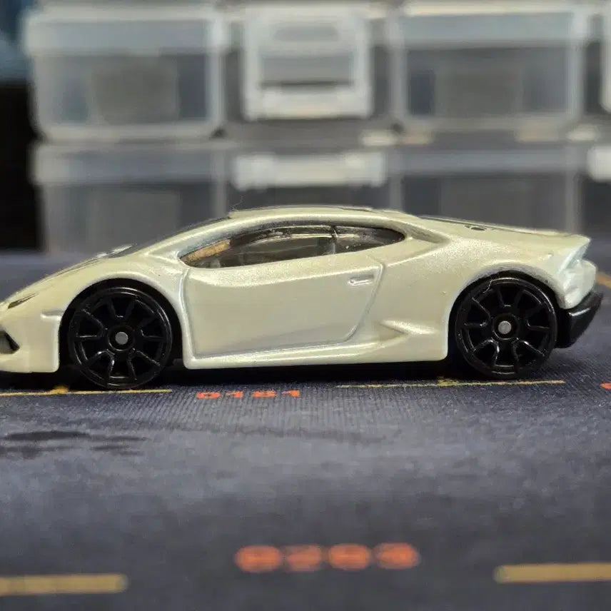 [BUNJANG] Hot Wheels Premium Real Riders Lamborghini Huracan Custom Die-cast Car / 핫휠 프리미엄 리얼라이더 람보르기니 우라칸 메탈 하판, 휠 커스텀 작 판매 //  미니지티 토미카