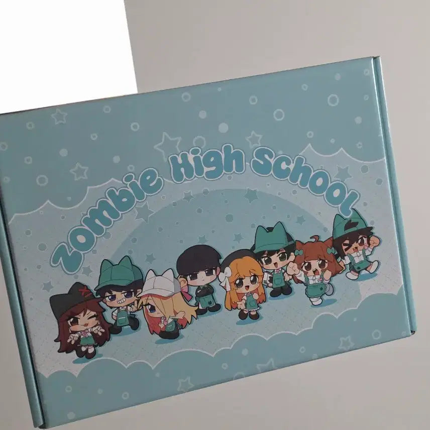 [BUNJANG] Zombie High Popup Store Commemorative Package / 좀비고 팝업 스토어 기념 패키지 (엠블럼 포함은 제시)