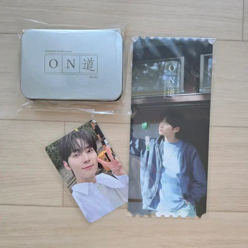 [BUNJANG] Hwang Min Hyun Photo Exhibition &