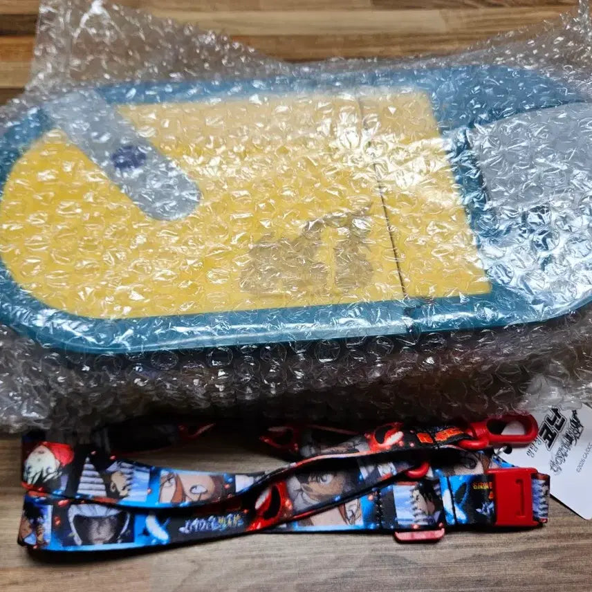 [BUNJANG] Detective Conan Skateboard Popcorn Bucket / 현물) 명탐정 코난 스케이트보드 팝콘통 CGV 굿즈
