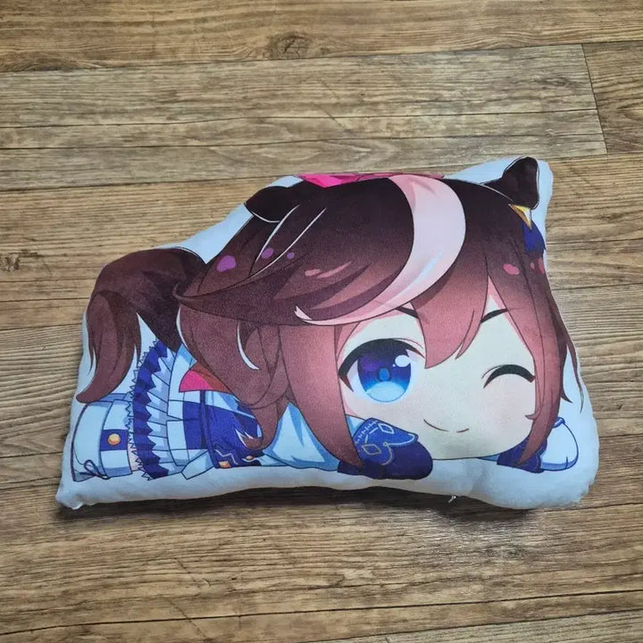 [BUNJANG] Uma Musume Tokai Teio Die-Cut Mini Cushion / 우마무스메 토카이 테이오 다이컷 미니 쿠션