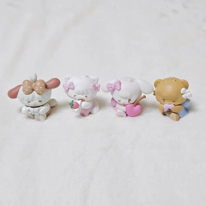 [BUNJANG] Miko Characters Mogumogu Party Gacha Full Set Figures / 미코 캐릭터즈 모구모구파티 풀세트 가챠 피규어