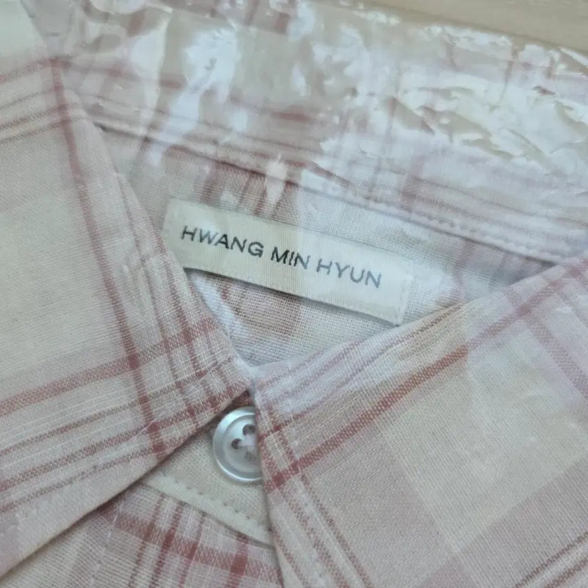 [BUNJANG] Hwang Minhyun Photo Exhibition Temperature Check Shirt Entrance Ticket Bundle Set POB Photocard (Sealed) / 황민현 사진전 온도 체크셔츠 입장티켓 금액특전포카 일괄 미개봉