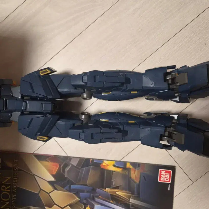 [BUNJANG] Bandai PG Unicorn Gundam 02 Banshee Norn - Partially Assembled Gundam Model Kit / 반다이 PG 유니콘 건담 02 밴시 노른 일부 조립품 건프라 프라모델