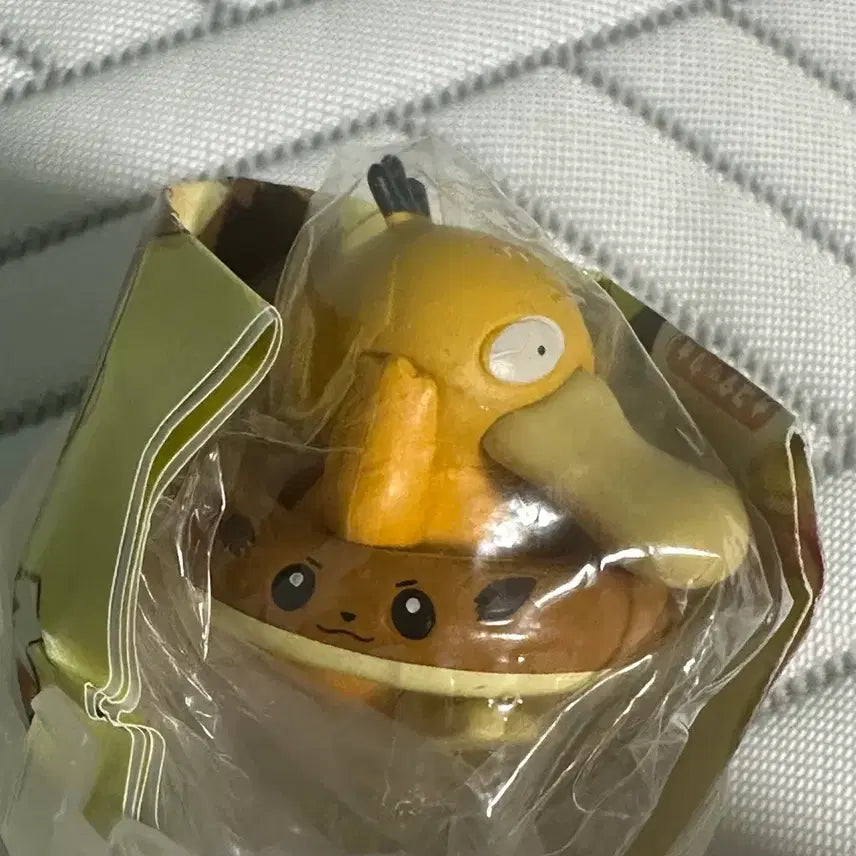 [BUNJANG] Pokemon Center Limited Fan of Pikachu &amp; Eevee Gacha Golduck Figure (Sealed) / (미개봉) 포켓몬센터 한정 팬 오브 피카츄 앤 이브이 가챠 고라파덕