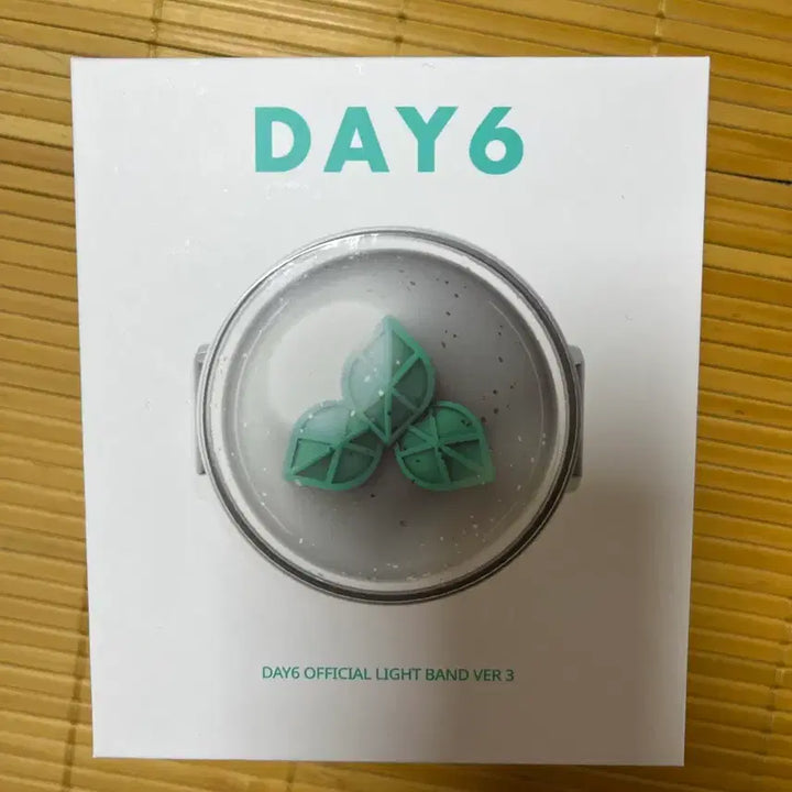 [BUNJANG] DAY6 OFFICIAL LIGHTSTICK Madeit Watch Ver.3 / DAY6 공식 응원봉 마데워치 Ver.3