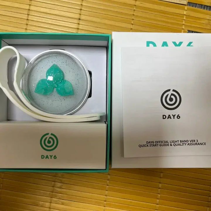 [BUNJANG] DAY6 OFFICIAL LIGHTSTICK Madeit Watch Ver.3 / DAY6 공식 응원봉 마데워치 Ver.3