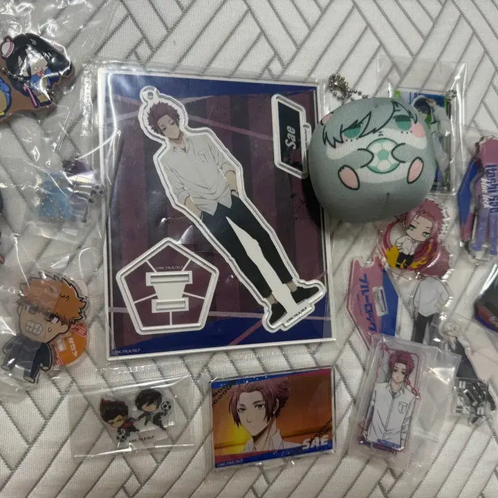 [BUNJANG] Sae Ito Acrylic Stand, Badge, Keyring Bundle Set / 이토시 사에 린 아크릴스탠드 뱃지 키링 등 일괄