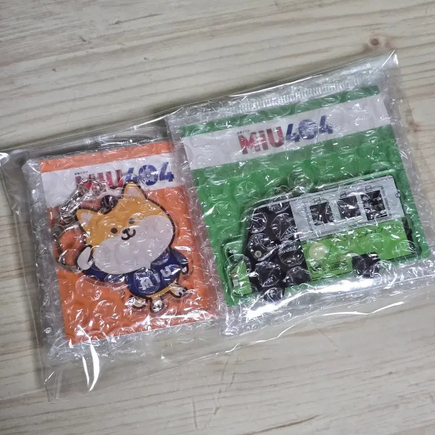 [BUNJANG] MIU404 "Melon Pan-go" &amp; "Porimalu" Acrylic Keychain (Japan Drama) / MIU404 아크릴 열쇠고리