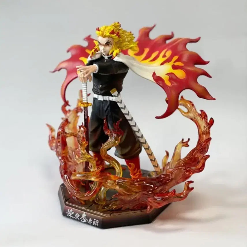 [BUNJANG] Demon Slayer Kyojuro Rengoku Flame Effect LED Figure / 귀멸의 칼날 렌고쿠 피규어