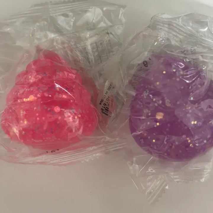 [BUNJANG] Poop-Shaped Squishy Toys - Glitter &amp; Soft (Set of 2) / 똥 모양 응가 글리터 반짝이 말랑이 스퀴시 2개 일괄