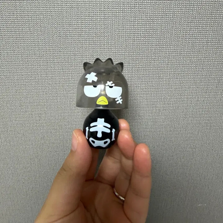 [BUNJANG] Badtz-Maru Light-Up Figure Gacha / 배드바츠마루 전등 피규어 가챠