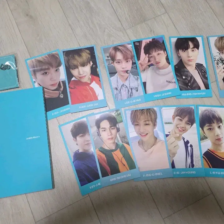 [BUNJANG] Wanna One Summer Package Photobook + Photocard + Badge Bundle Set / 워너윈 썸머패키지 포토북+포토카드+뱃지 only 일괄