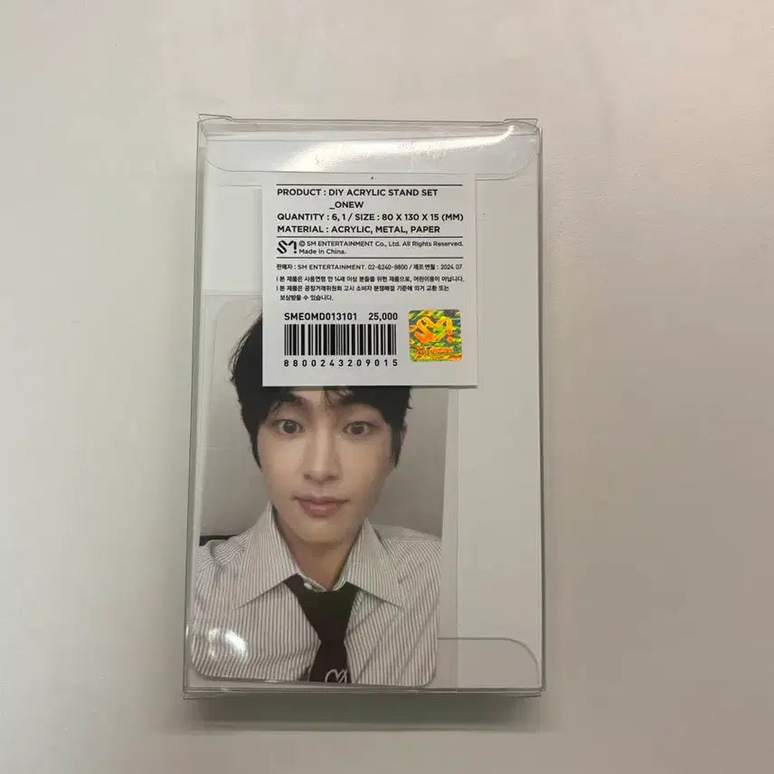 [BUNJANG] SHINee ONEW 16th Anniversary Goods Acrylic Stand Set with Photocard / 온유 샤이니 16주년 굿즈 아크릴 스탠드 세트 포카 포함