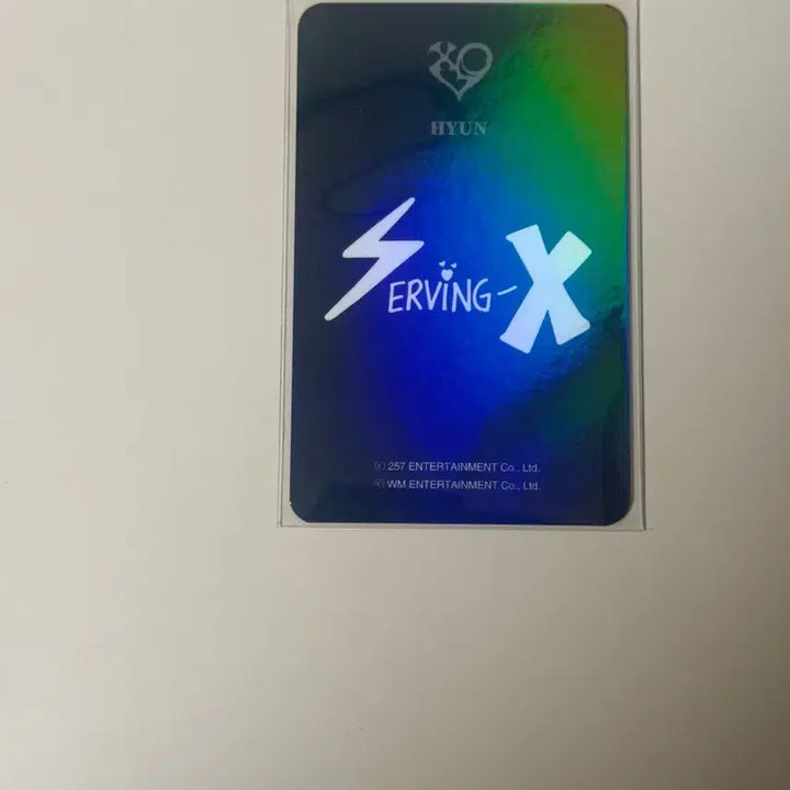 [BUNJANG] Xlov Seoul Concert Hyon Trading Photocard Hologram / Xlov 엑스러브 서울콘 MD 현 트레이딩 포토카드 홀로그램